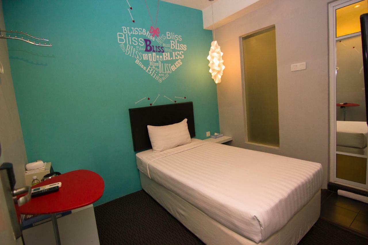 Bliss Boutique Hotel Джохор-Бару Екстер'єр фото
