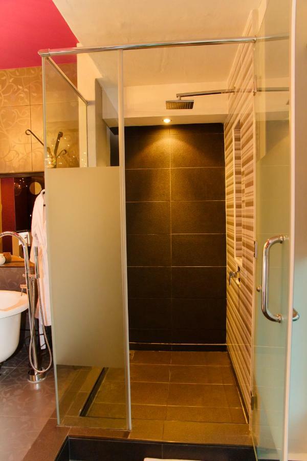 Bliss Boutique Hotel Джохор-Бару Екстер'єр фото